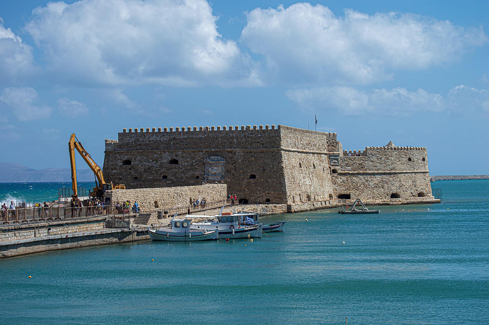 A Guide to Explore Heraklion