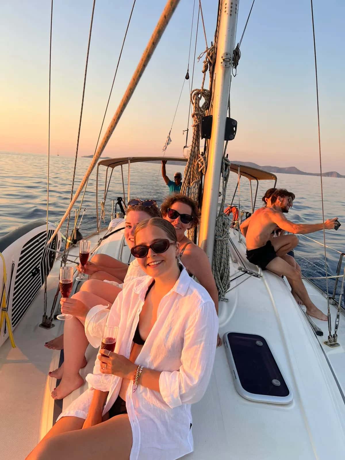 Sunset Sailing to Dia Island with Dinner & Hotel Transfer