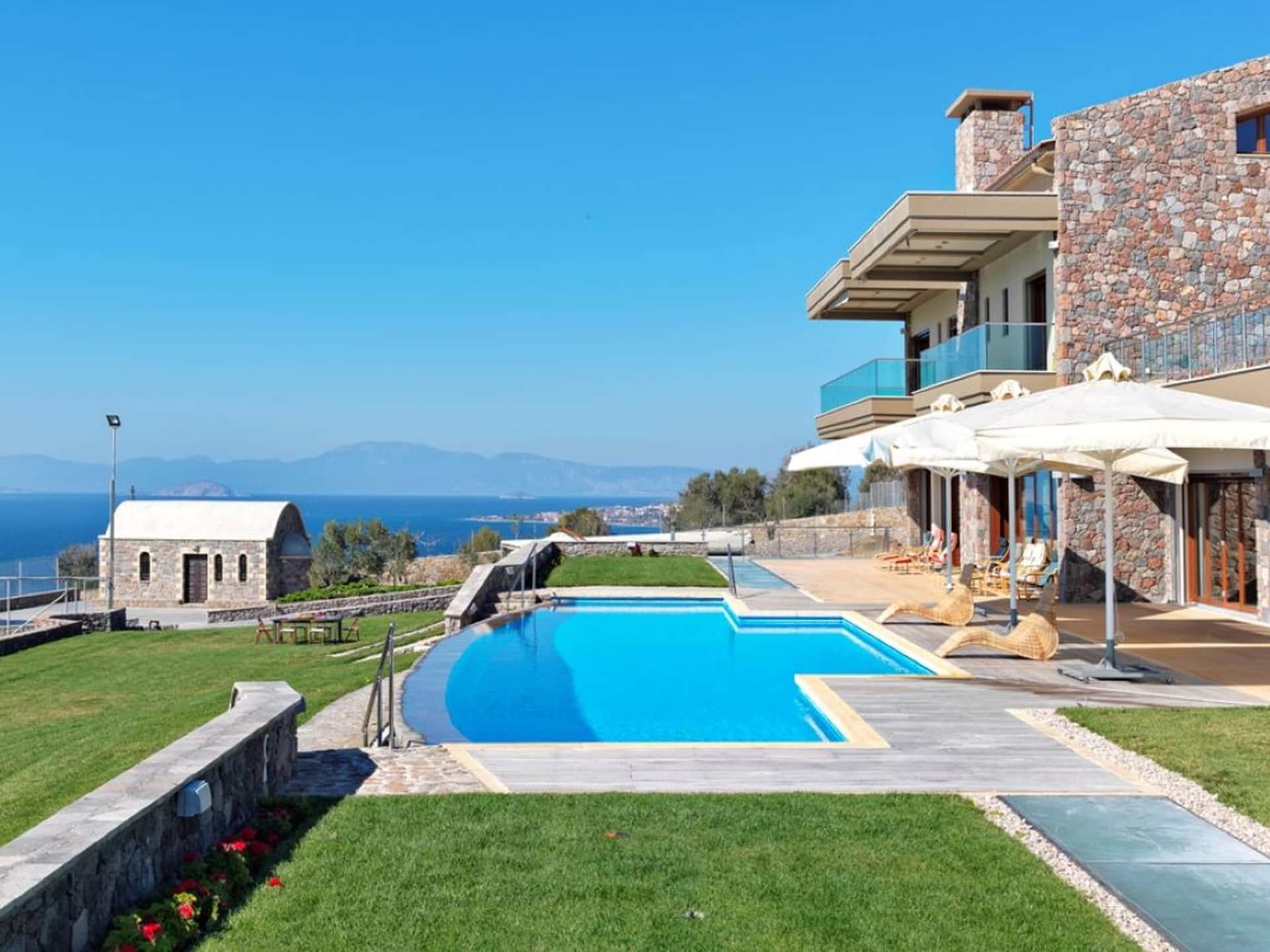 Family Villas in Crete: How to Choose the Right Region, Villa and Season